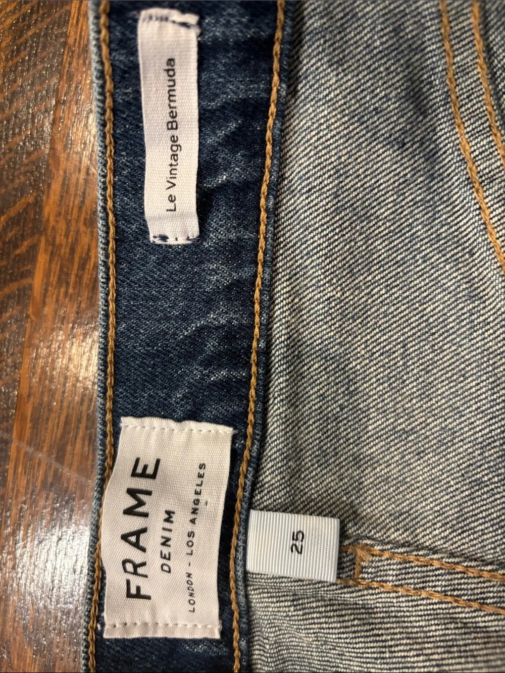 Frame Denim Women’s Distressed Blue Denim Knee-Length Shorts Size 25